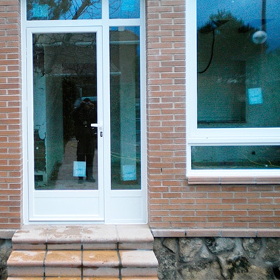 Precios de puertas de aluminio exterior